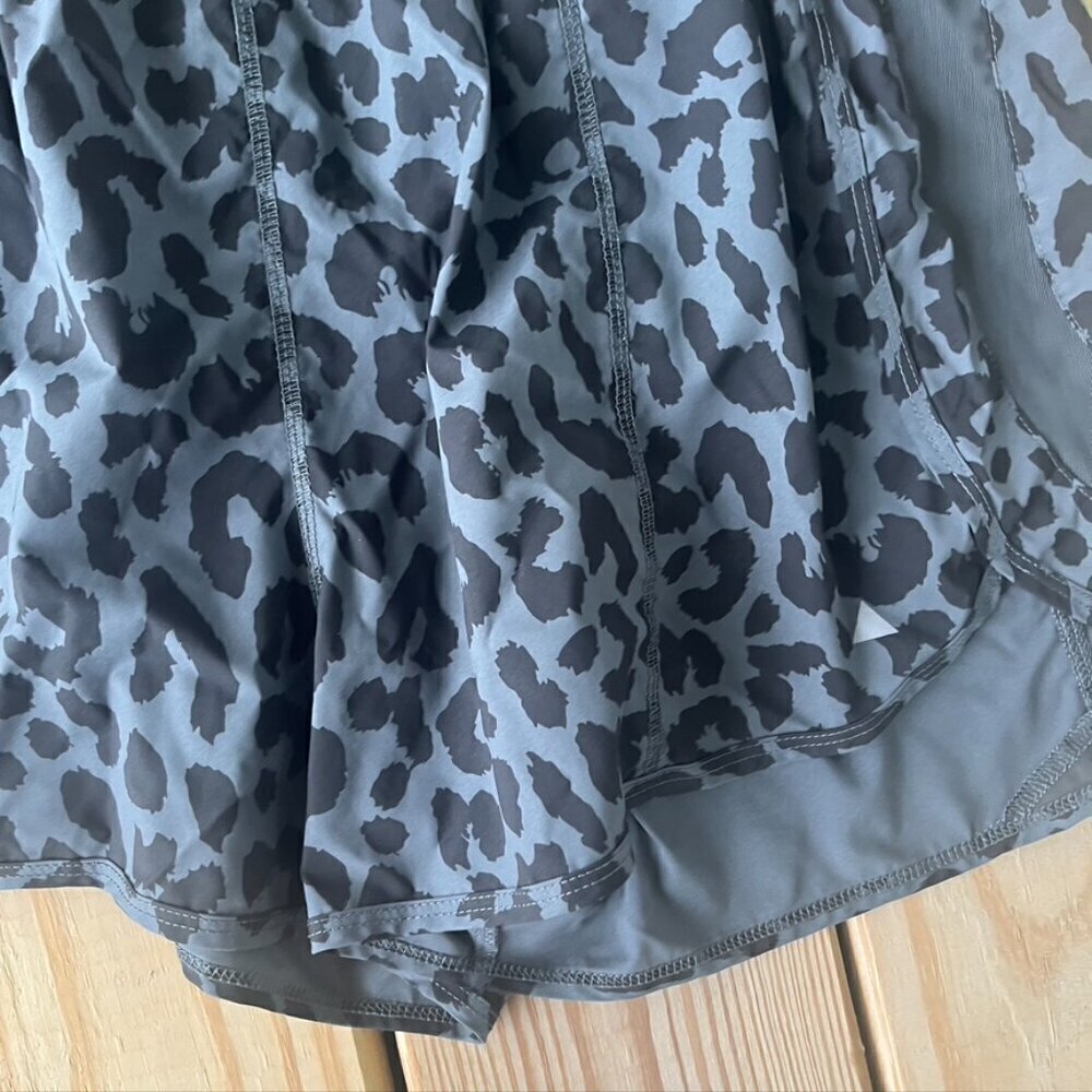 ** Balance Athletic Black Leopard Print Breeze Short Running Hiking Large - Picture 3 of 8